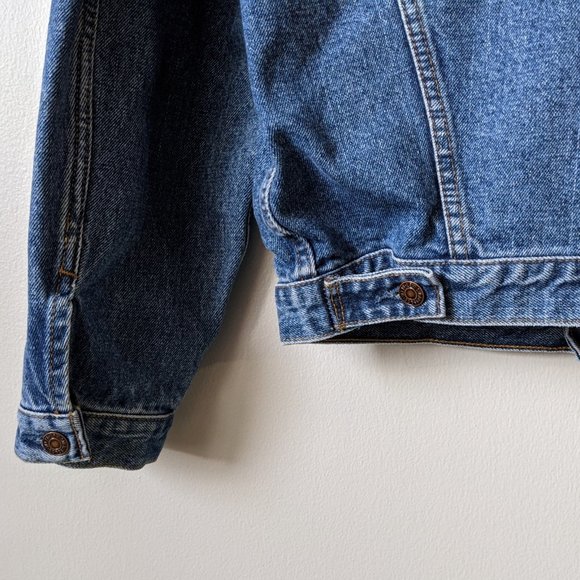 Perfect Levi's Jacket - Picture 2 of 7